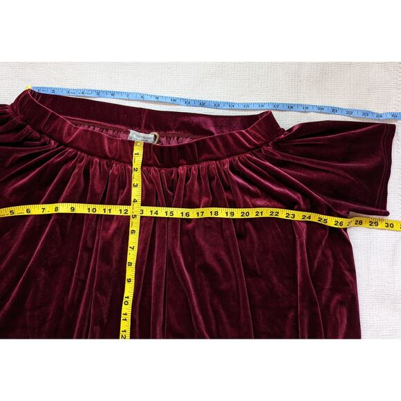 NWT WORLD MARKET Burgundy Velvet Off-Shoulder Top Size S/M - Picture 9 of 9